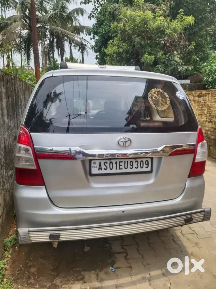 Toyota Innova Diesel 2011