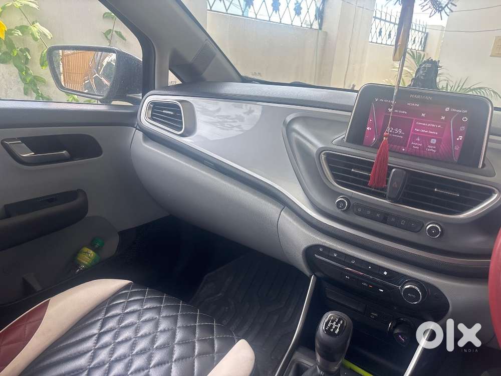 Tata Altroz - Xz Petrol - November 2020 Model