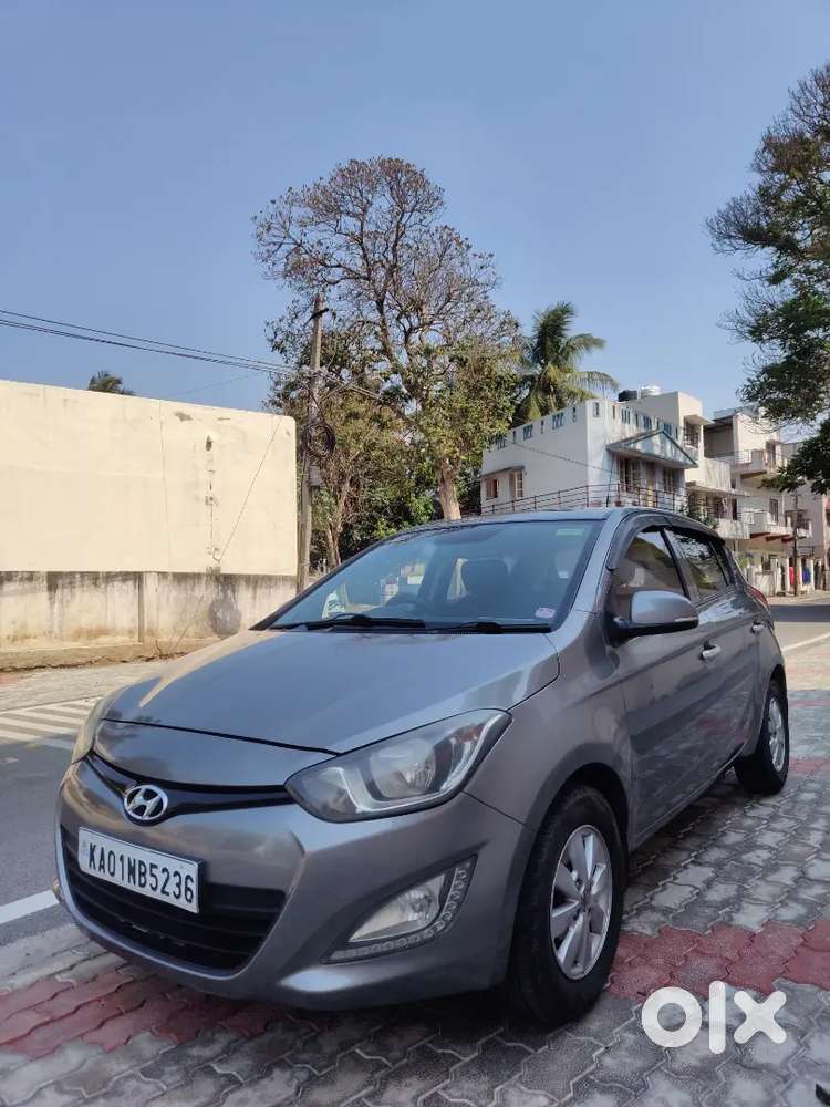 Hyundai I20 2014 Sports Diesel 2nd Owner