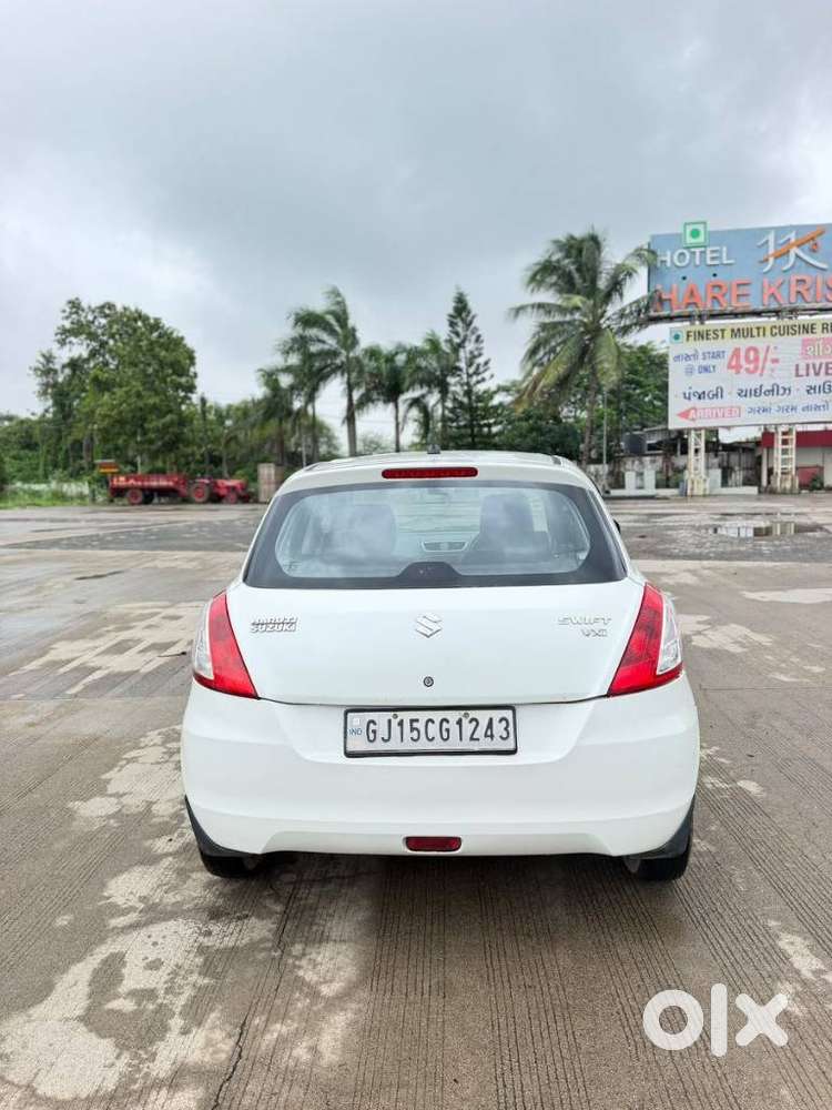 Maruti Suzuki Swift Vxi Optional, 2017, Petrol