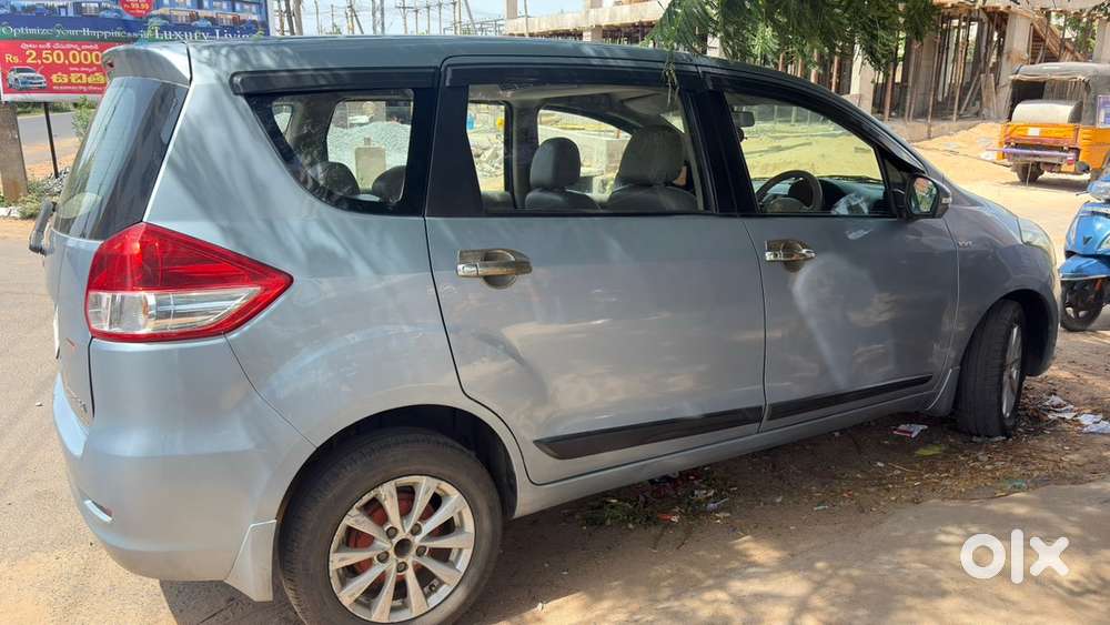 Maruti Suzuki Ertiga 2012