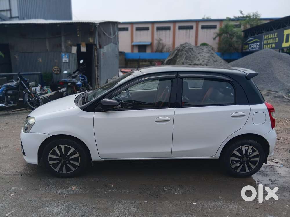 Toyota Etios Liva Vxd Dual Tone, 2018, Diesel