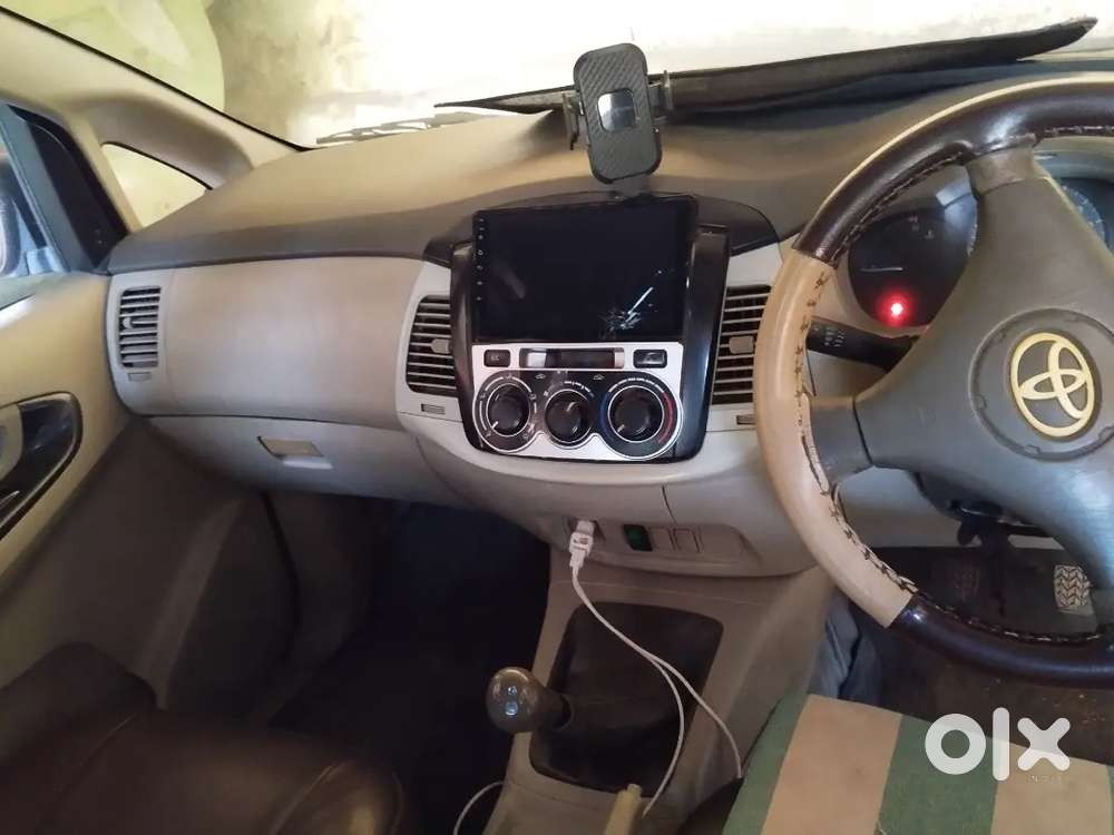 Toyota Innova 2012 Diesel Well Maintained