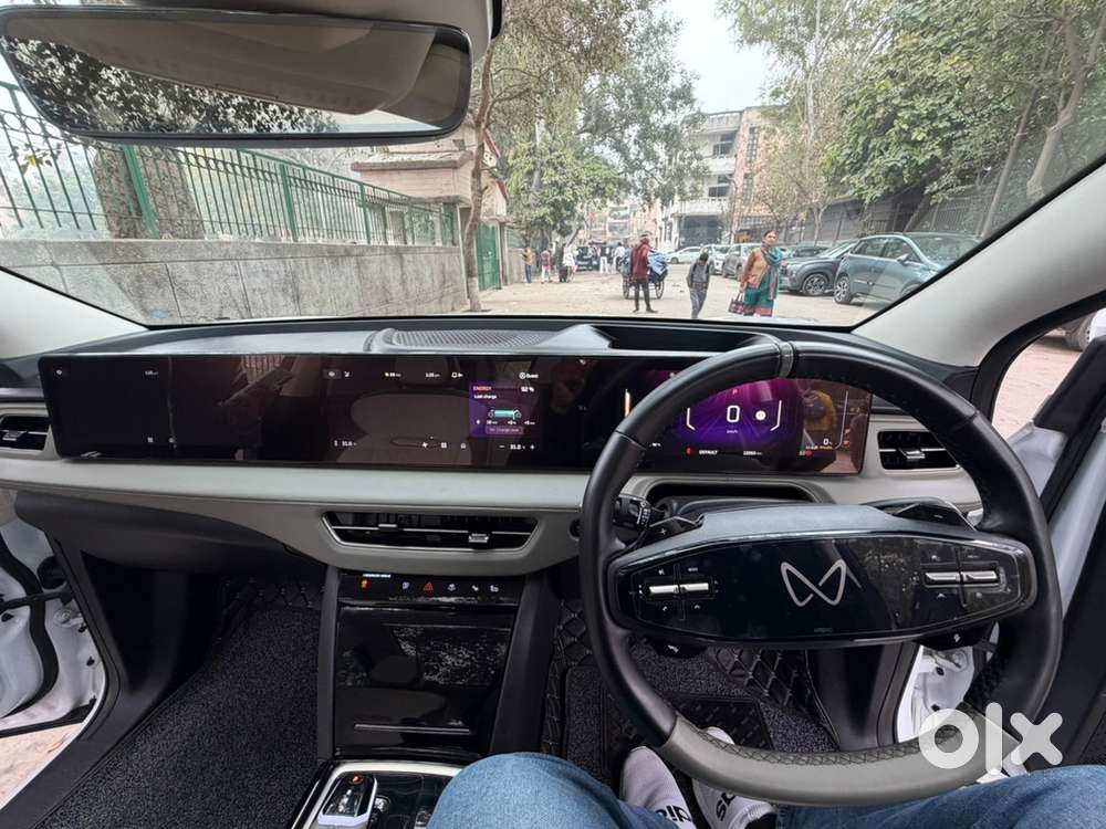 Mahindra Xev 9e 2025 Pack Three Top Model 12000 Km Driven