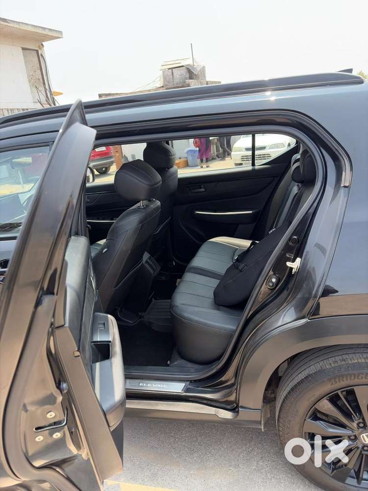 Honda Elevate 2025 Petrol Well Maintained