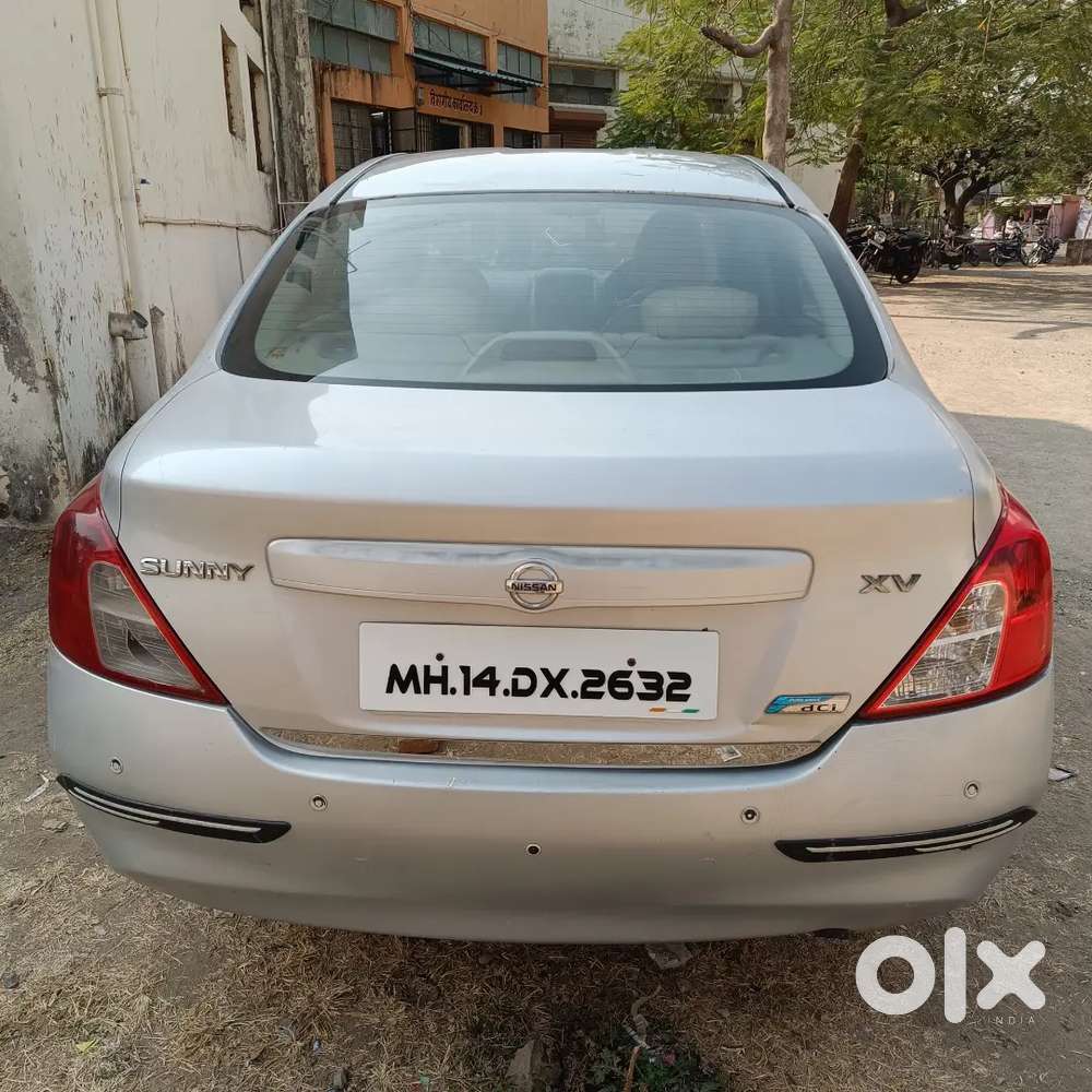 Nissan Sunny Diesel Xv Top Model Push Button Start Average 25