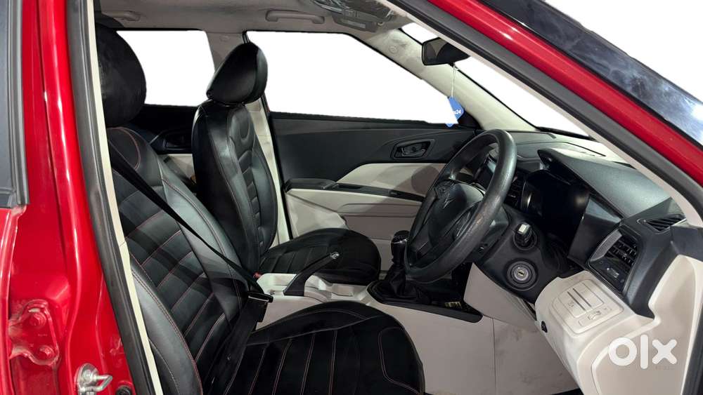 Mahindra Xuv300 W6, 2023, Petrol