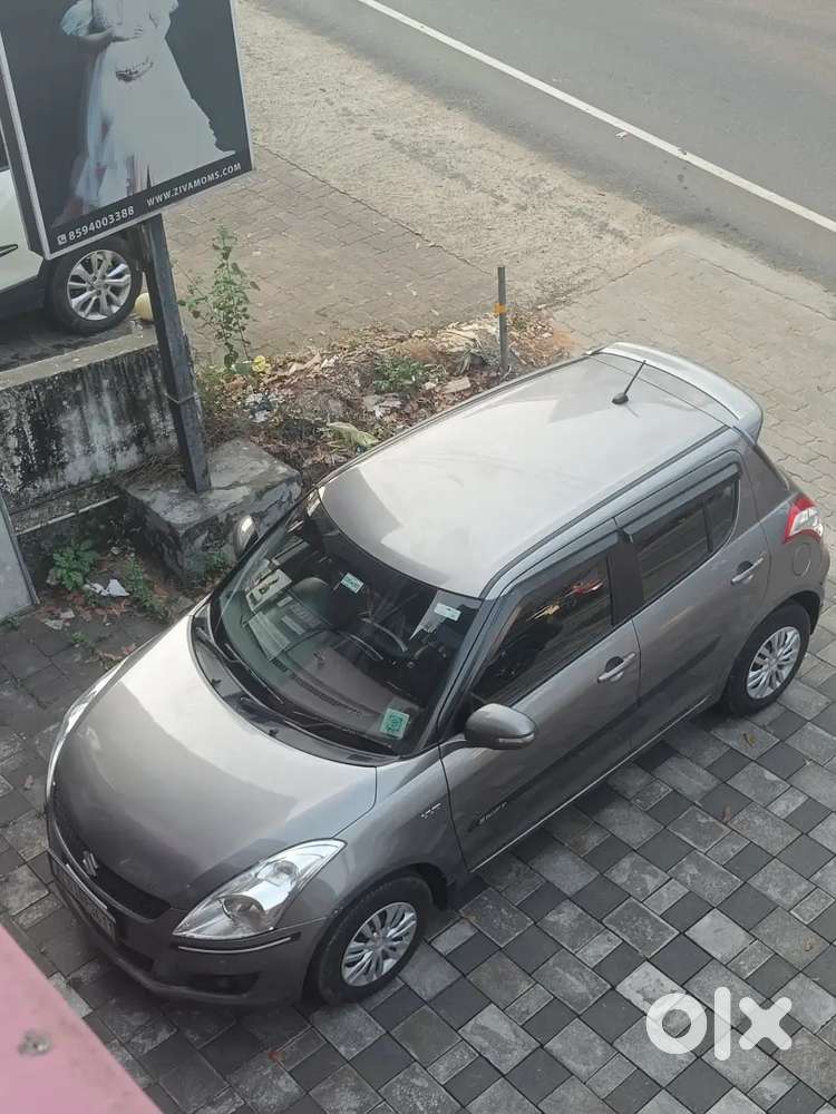Good Condition Vehicle Good Tyre And New Battery