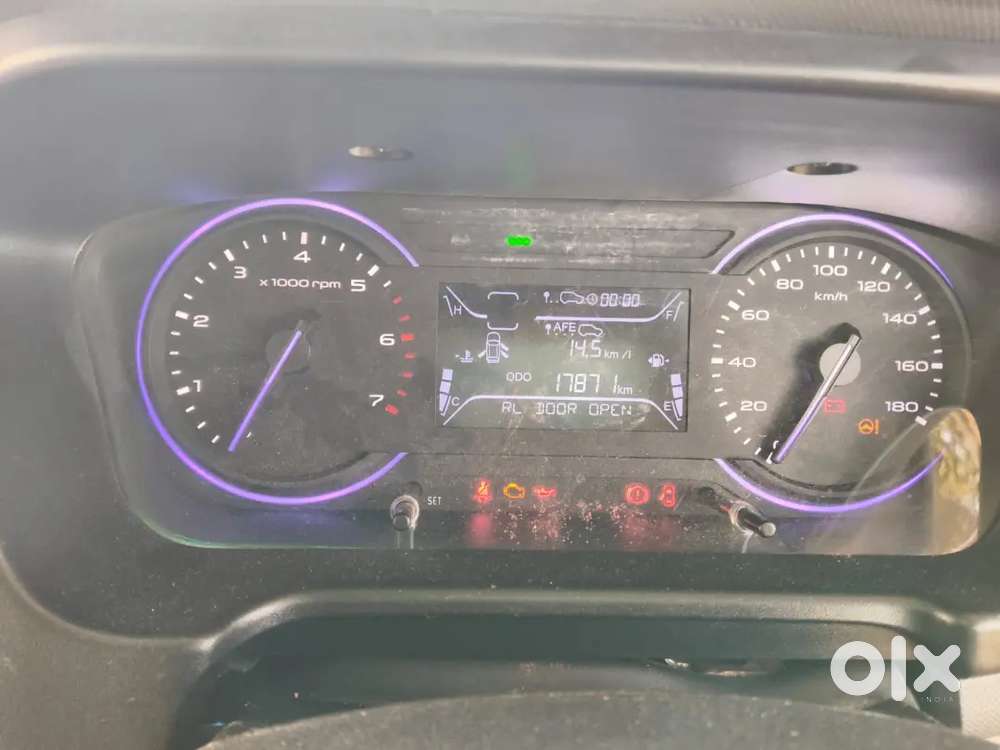 Mahindra Marazzo 2025 Diesel 19000 Km Driven