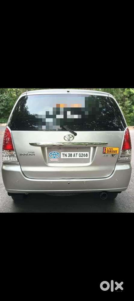 Toyota Innova 2004-2011 2.5 V Diesel 8-seater, 2008, Diesel