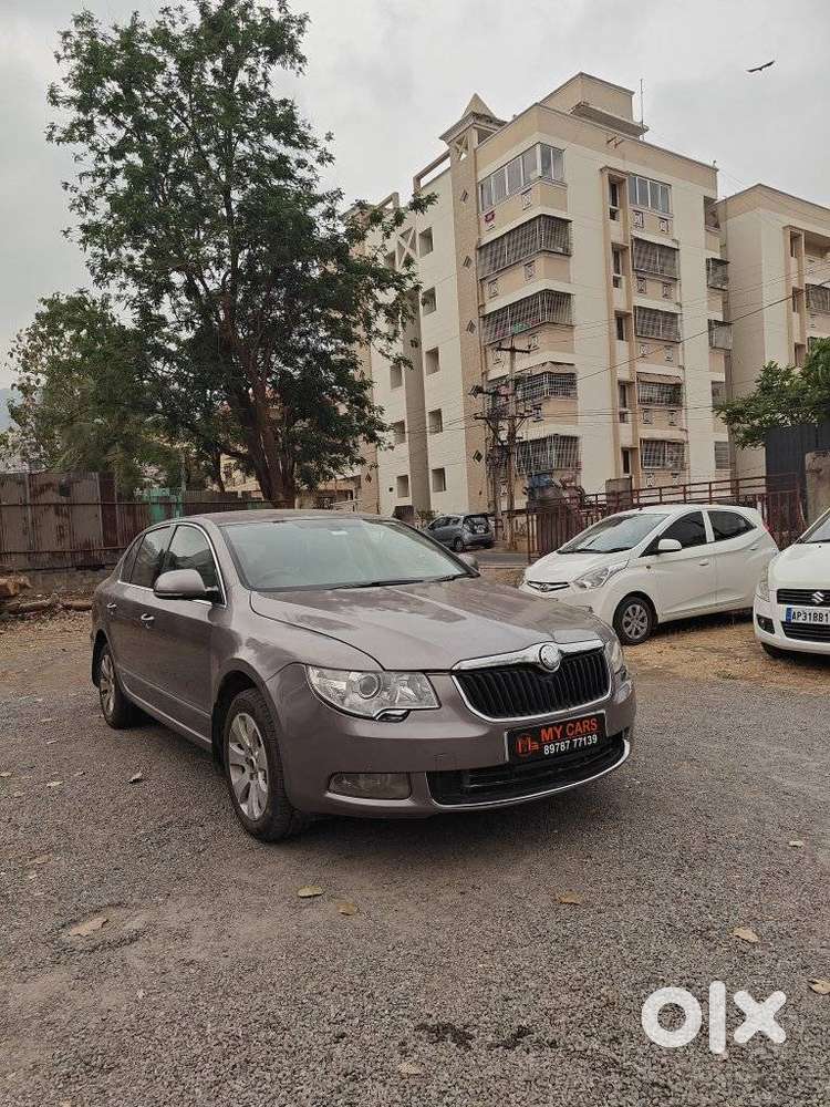 Skoda Superb Sportline 2.0 Tdi At, 2012, Diesel