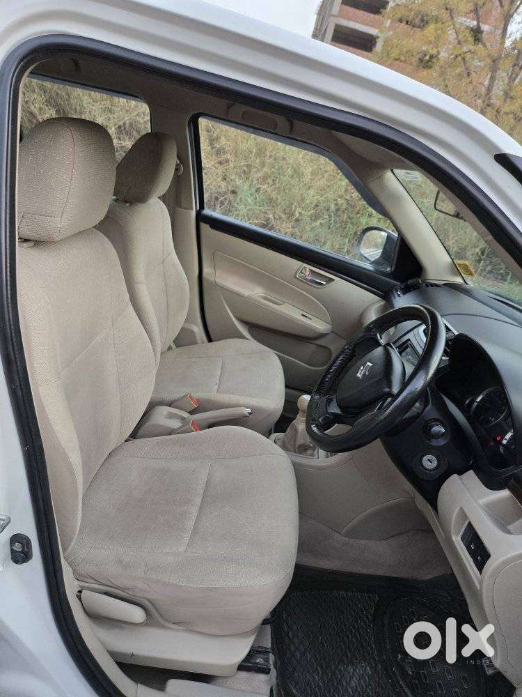 Maruti Suzuki Swift Dzire Vxi Optional, 2016, Petrol