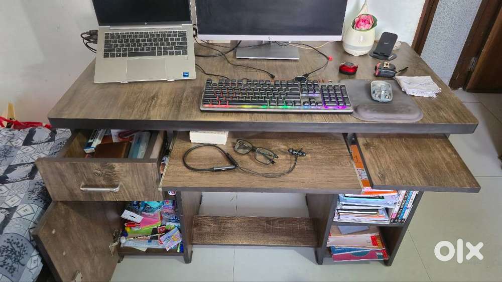 Folding Seti (3&times;6) + Office Table with Storage Excellent Condition