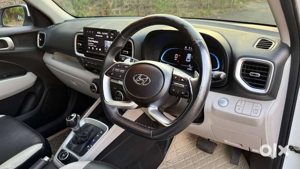 Hyundai Venue 1.0 Sx Plus Turbo Dct Dual Tone, 2023, Petrol