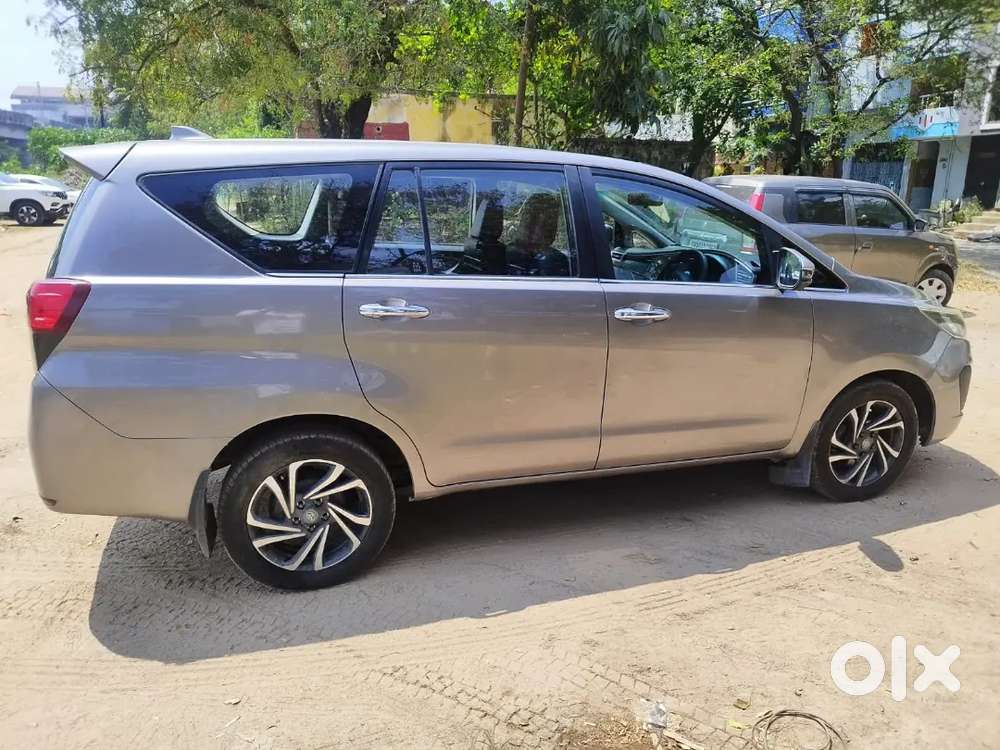Toyota Innova Crysta 2.8z Auto 2016