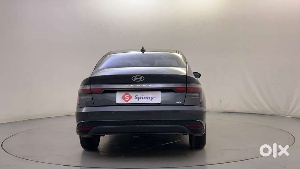 Hyundai Verna 1.5 Sx Petrol Mt, 2023, Petrol