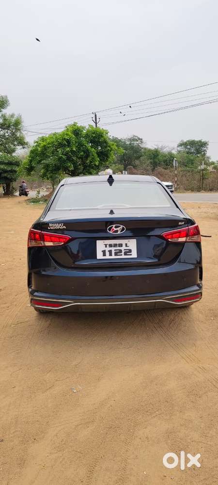 Hyundai Verna 1.5 Sx Petrol Mt, 2021, Petrol