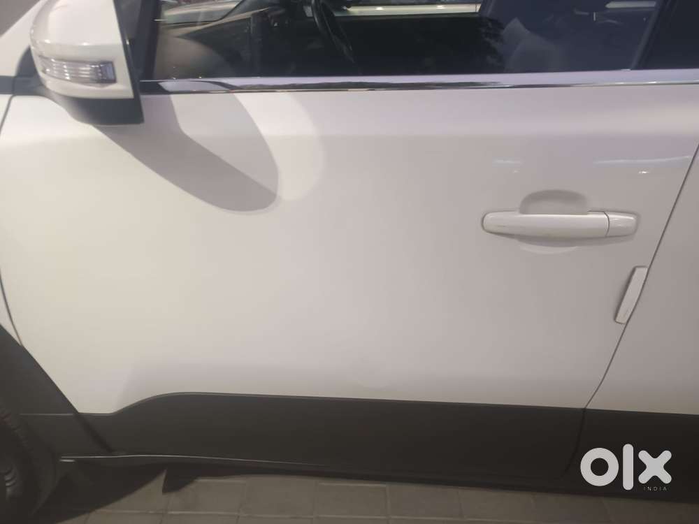 Maruti Suzuki Brezza 2023 Model Lxi 1.5l 5mt Bsvi -ph2