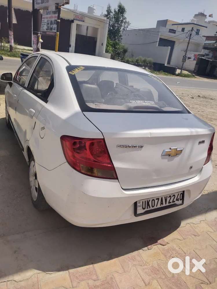 Bahut Acchi Gadi Hai Cng Bahar Se Lagi Hui Hai Bus Koi Kami Nahin Hai