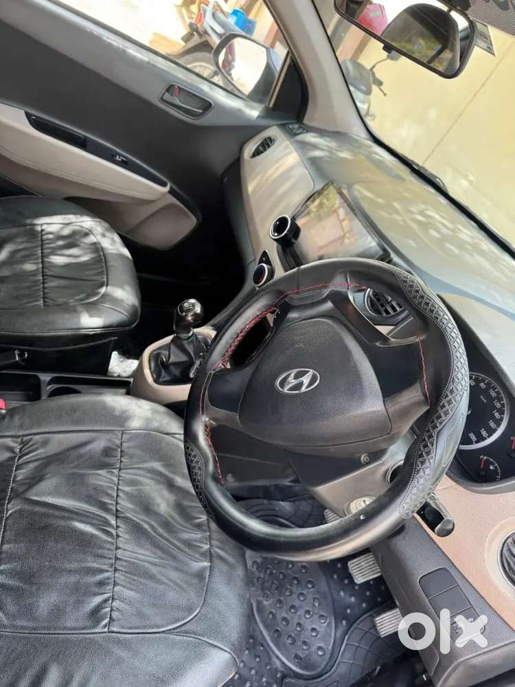 Hyundai Grand I10 2017 Petrol 135000 Km Driven