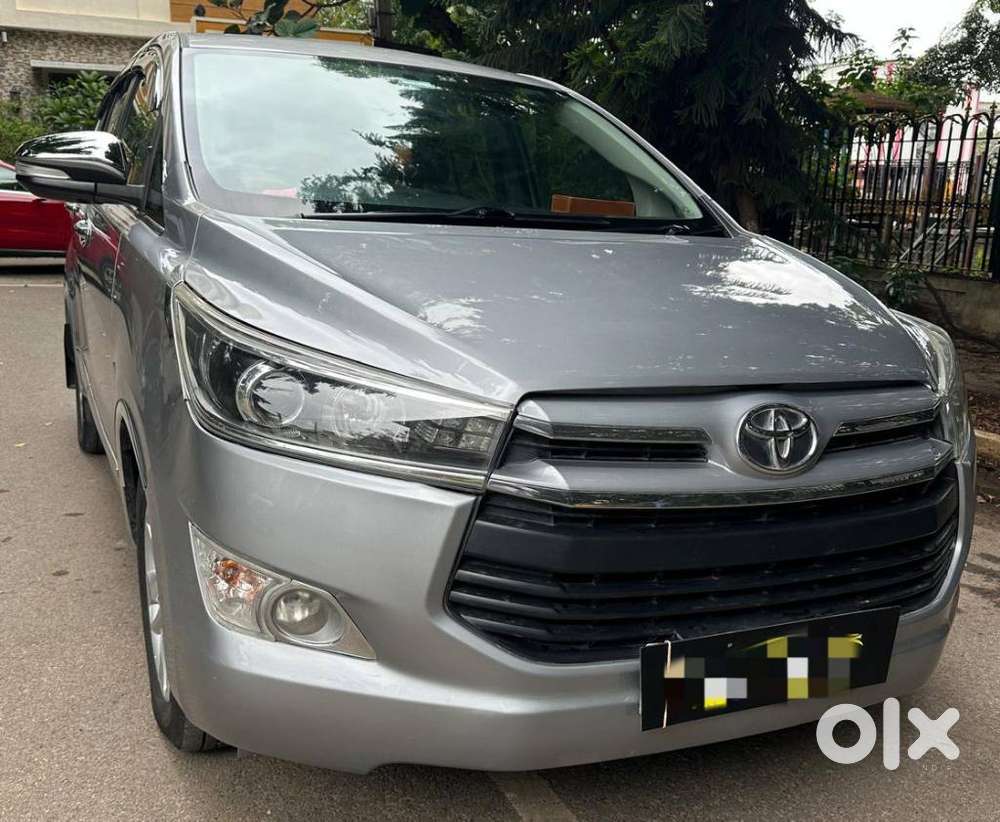 Toyota Innova Crysta 2.4 Vx Mt 8s, 2017, Diesel