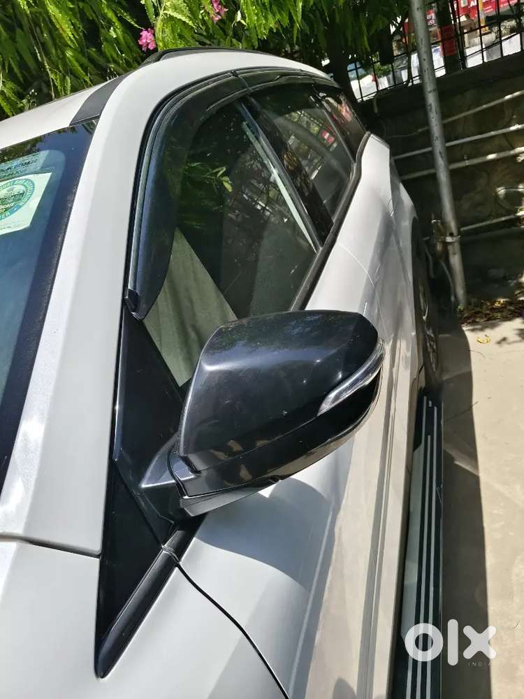 Mahindra Xuv700 2022 Diesel 55000 Km Driven