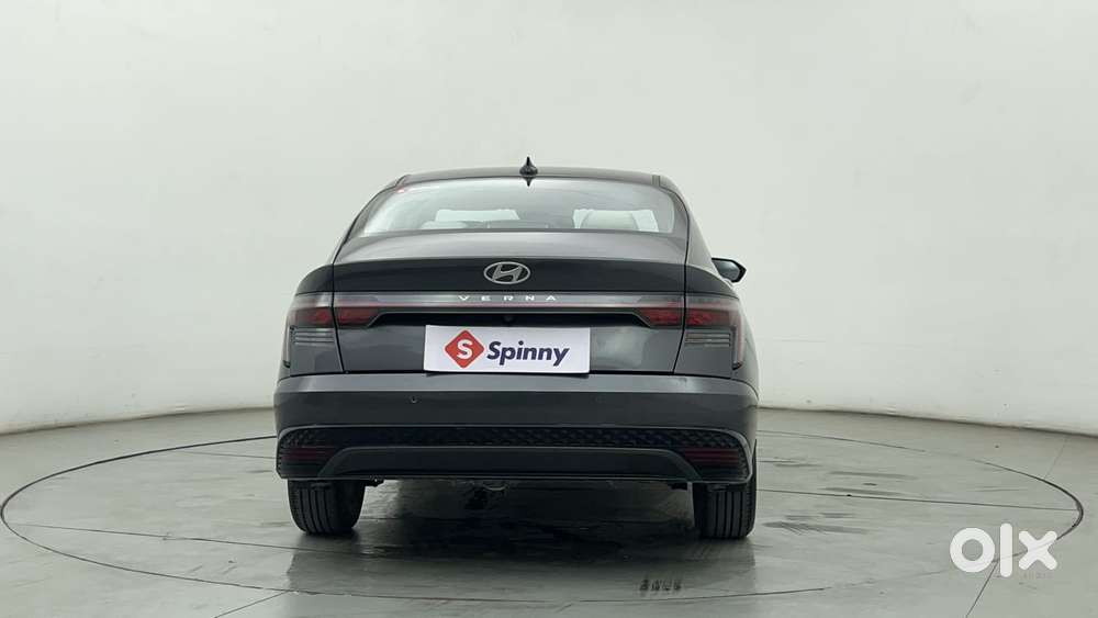 Hyundai Verna 1.5 Sx (o) Vtvt Ivt, 2023, Petrol