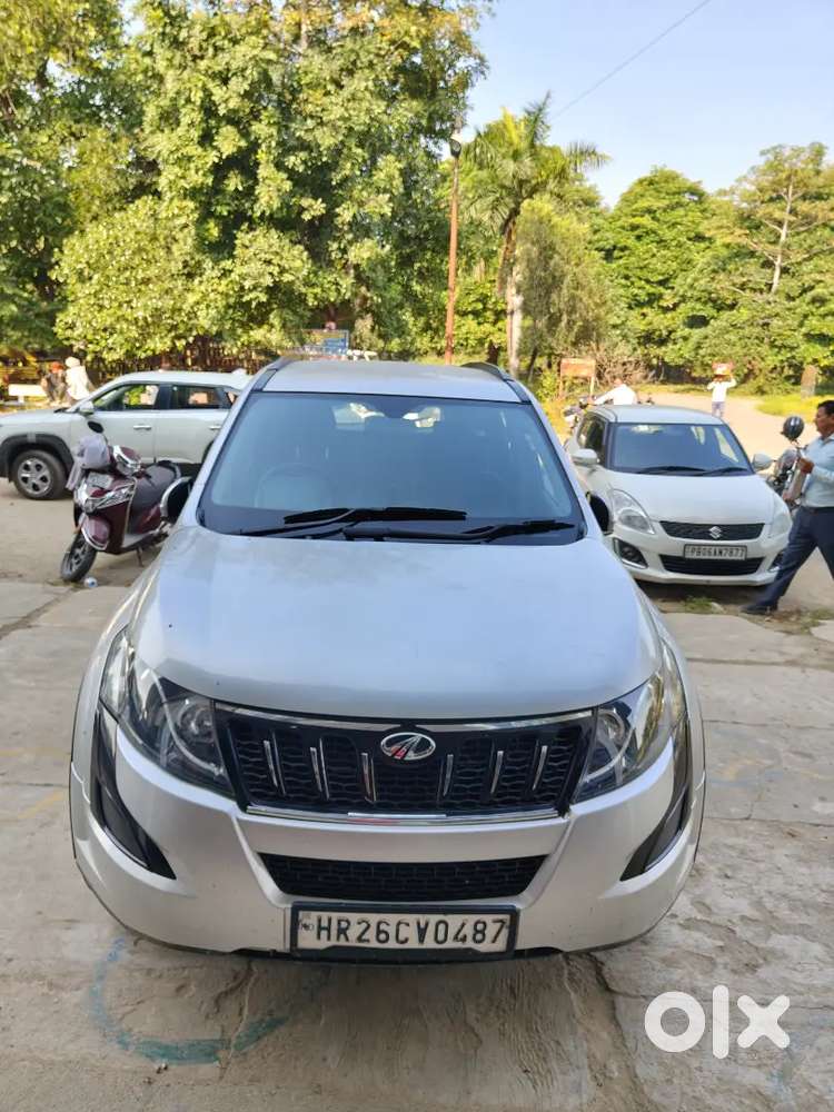 Mahindra Xuv500 2017 Diesel 70000 Km Driven