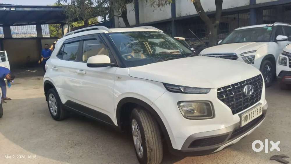 Hyundai New Venue 2020 Petrol 69000 Km Driven