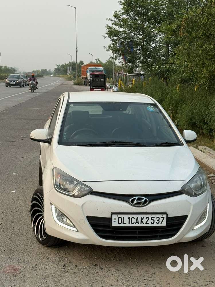Hyundai I20 Petrol Manual 2014