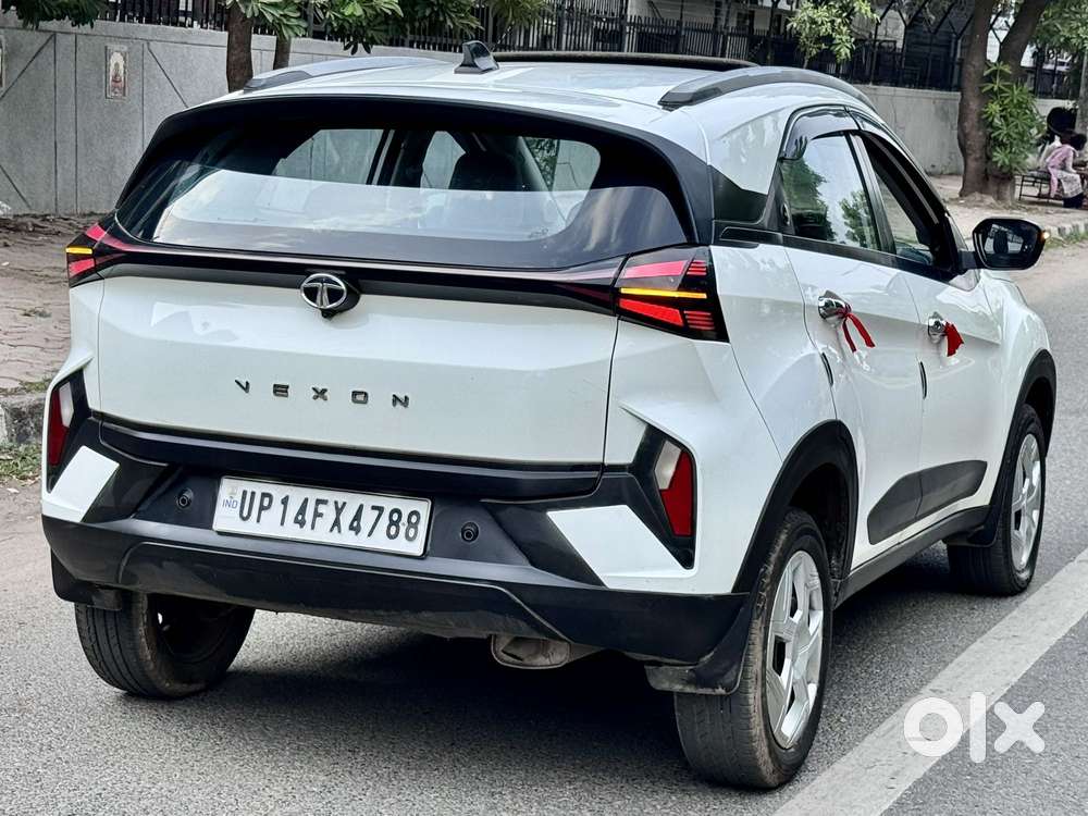 Tata Nexon Pure 1.2 S Revotron Petrol 6 Mt, 2024, Petrol