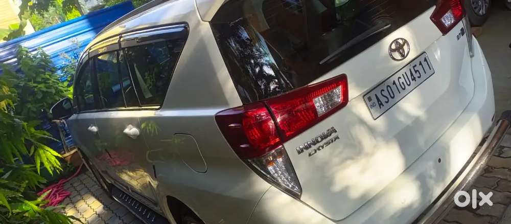Petrol Toyota Innova Crysta 2018  Manual