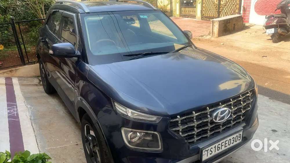 Hyundai Venue 2021 Diesel 88273 Km Driven