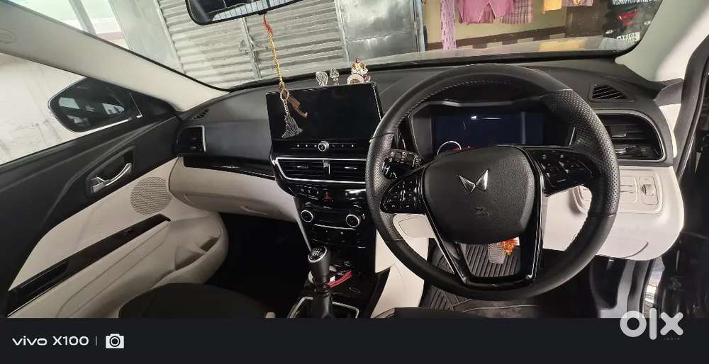 Mahindra Xuv 3xo 2025