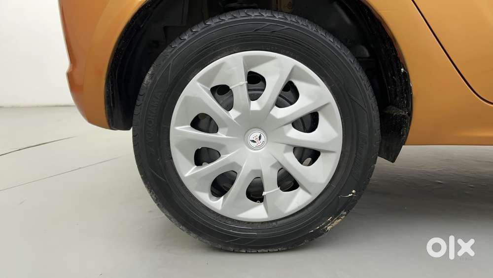 Tata Tiago 1.2 Revotron Xt, 2017, Petrol