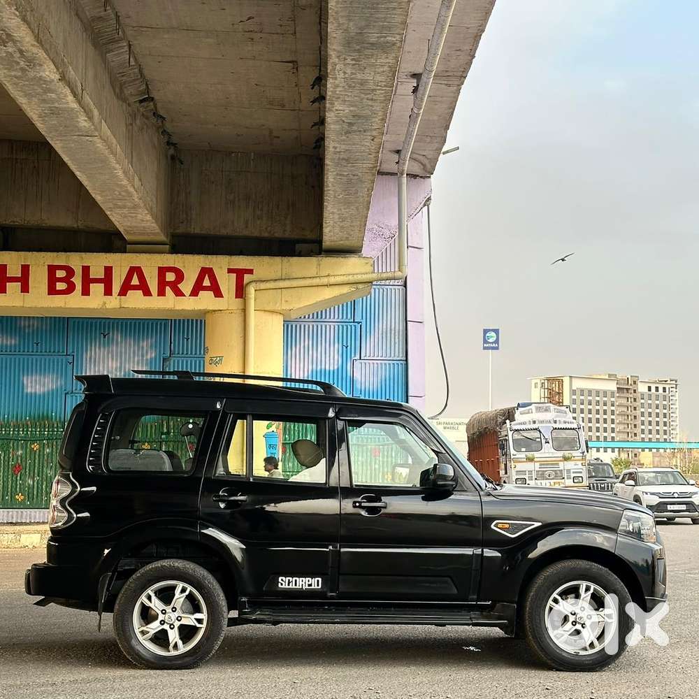 Mahindra Scorpio S10, 2016, Diesel