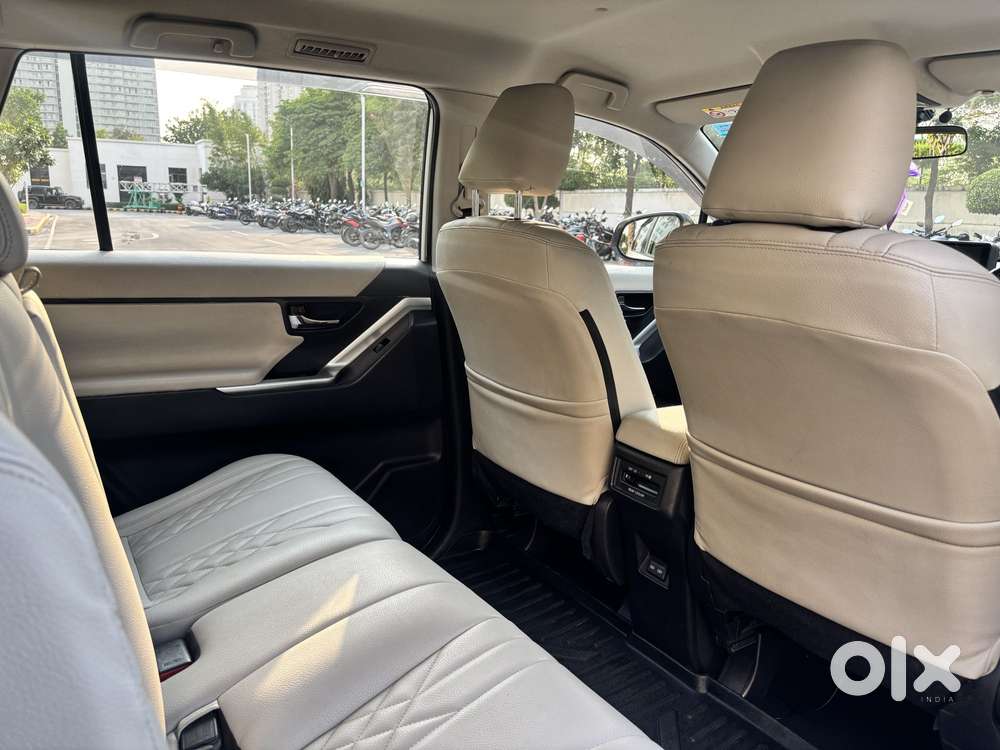 Toyota Innova Hycross 2.0 Gx 8 Str, 2023, Petrol