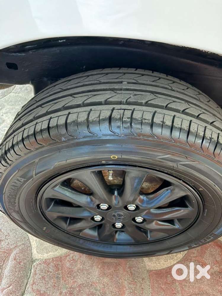 Toyota Innova 2012 Diesel Well Maintained