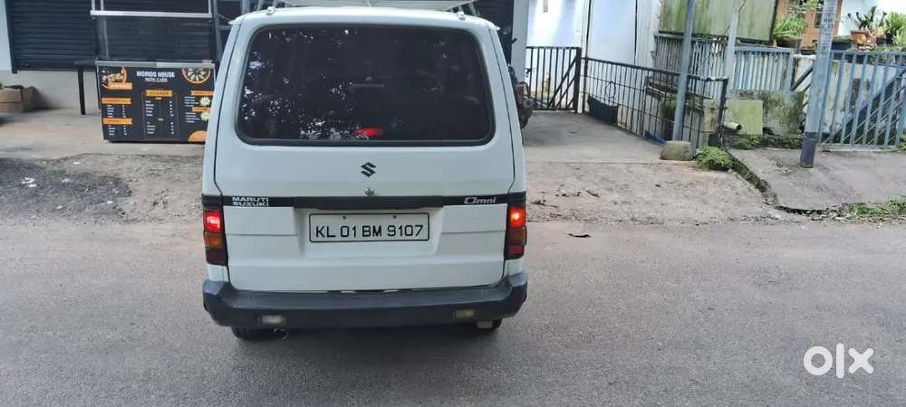 Maruti Suzuki Omni 5 Seater 2013