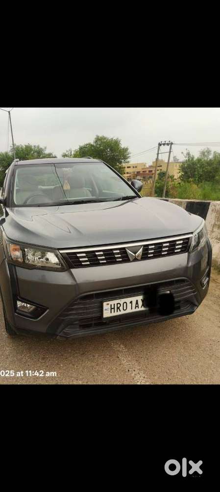 Mahindra Xuv300 W8 Option Diesel, 2023, Diesel