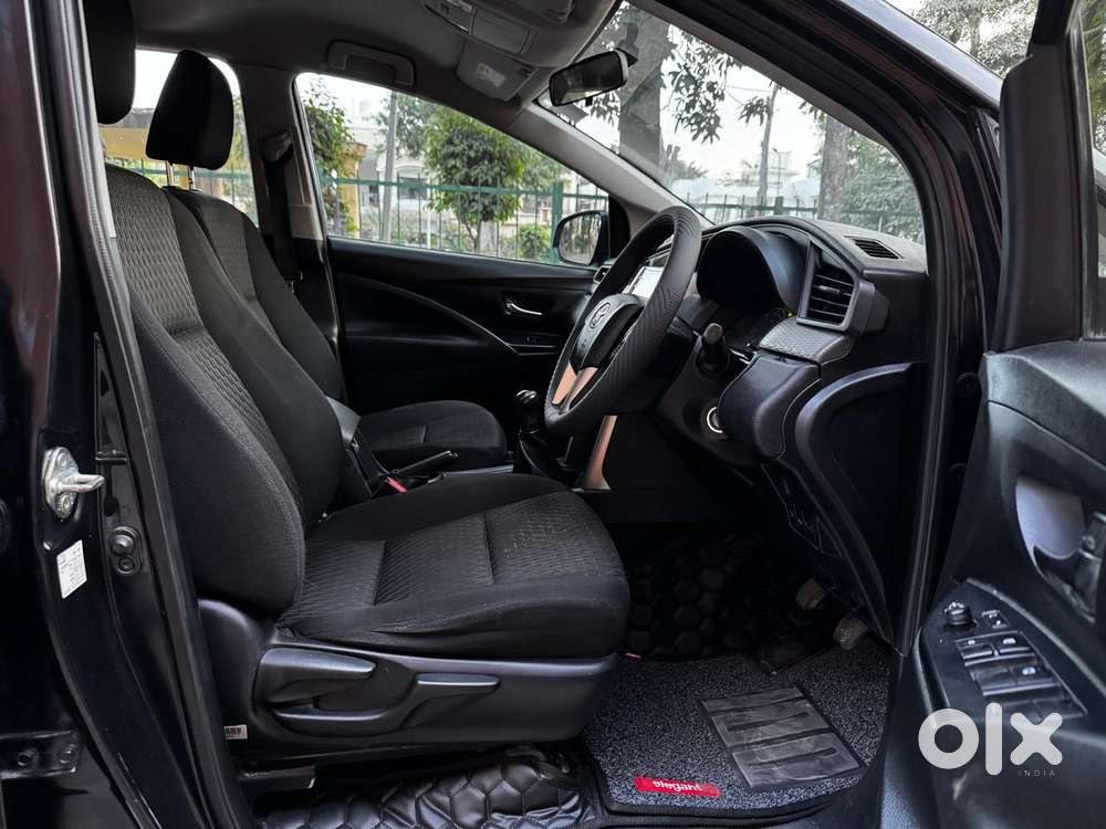 Toyota Innova Crysta 2.4 G Mt 7 Str, 2022, Diesel