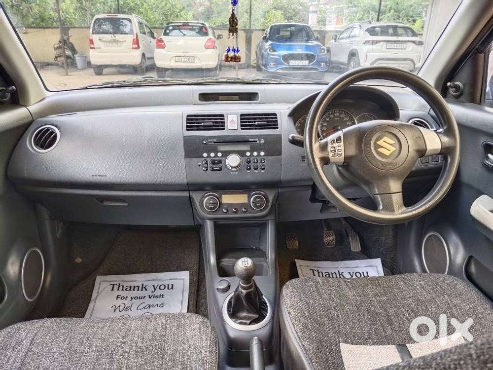 Maruti Suzuki Swift Dzire 1.2 Zxi Bsiv, 2011, Petrol