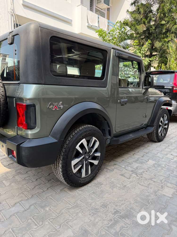 Mahindra Thar Petrol 2023