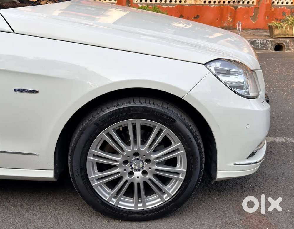Mercedes-benz E-class 200 Elegance, 2010, Petrol