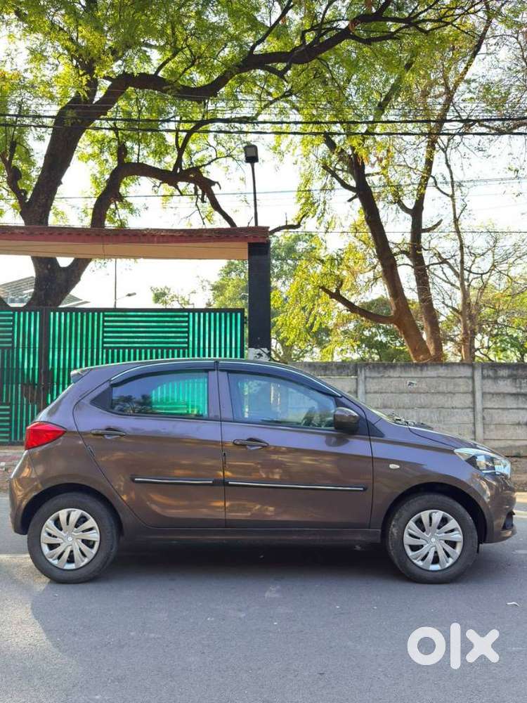 Tata Tiago 1.2 Revotron Xm, 2017, Petrol