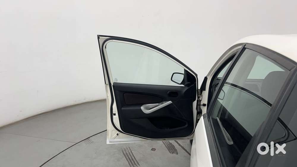 Ford Figo Petrol Zxi, 2012, Petrol