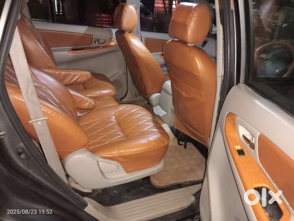 Toyota Innova 2011 Diesel 4th Owner
