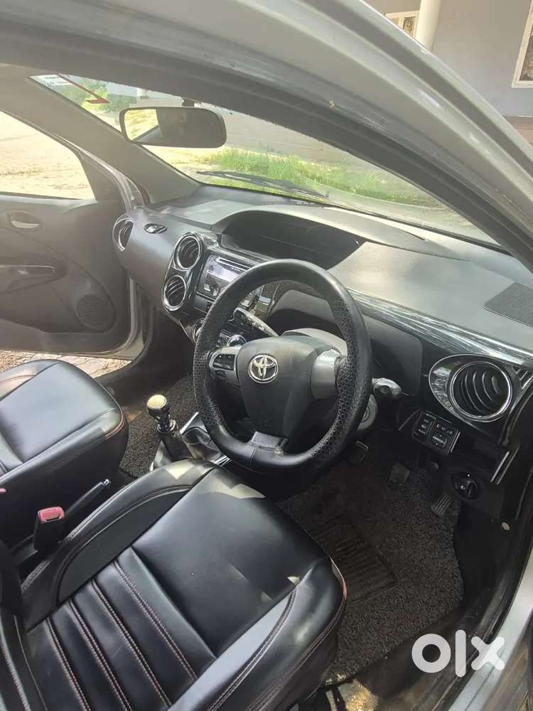 Toyota Etios Cross 2017