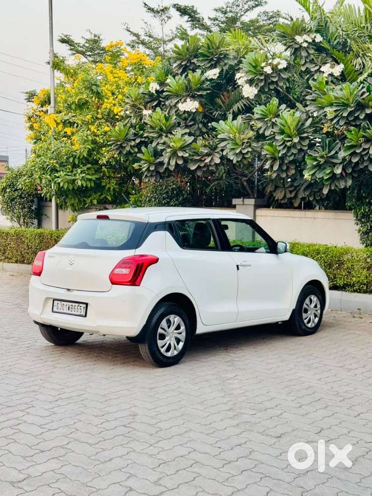 Maruti Suzuki Swift Vxi Optional, 2021, Petrol