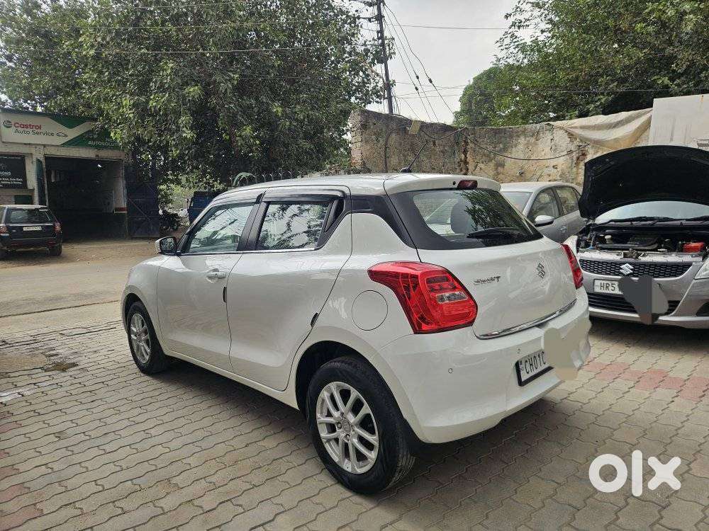 Maruti Suzuki Swift Vvt Zxi, 2022, Petrol